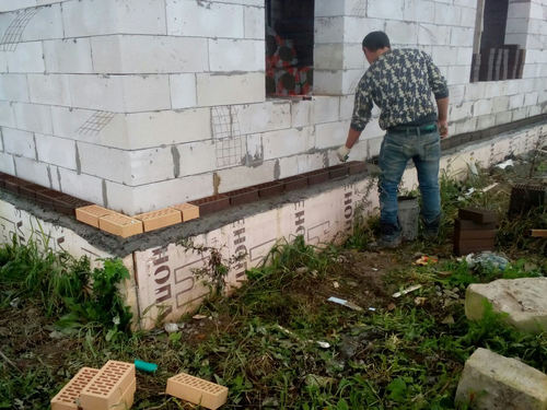 Кладка облицовочного кирпича